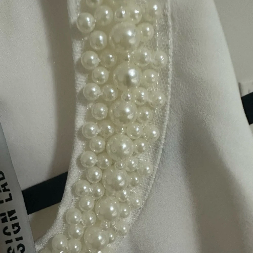 Lord & Taylor Design Lab White Top with Pearl Accents - Picture 4 of 4